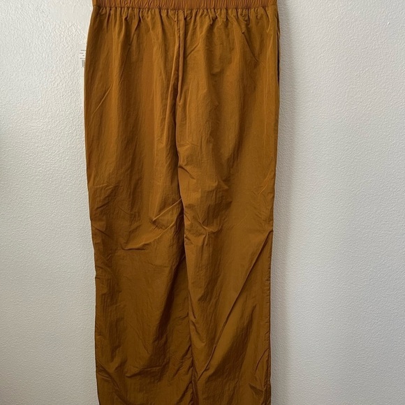 NWT Good American Bronze Gold Wide Leg Track Pants Size 1/Small Elastic Waist - Picture 4 of 8